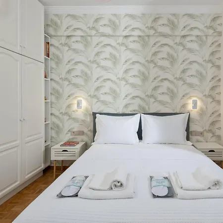 Aeon Luxury * Corfu (city)